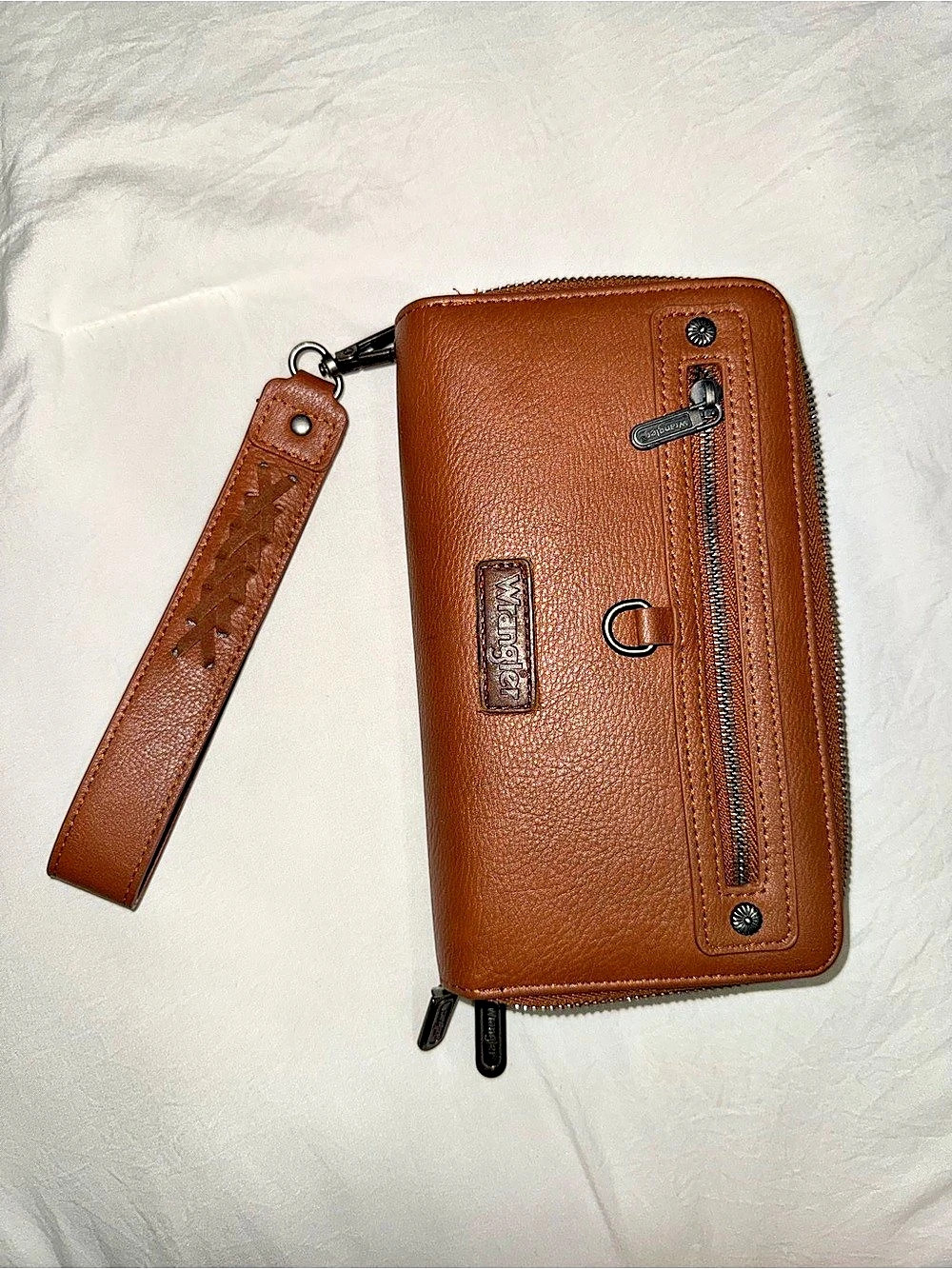 Wrangler Brown & inside Orange Zip-Around Wallet NWOT